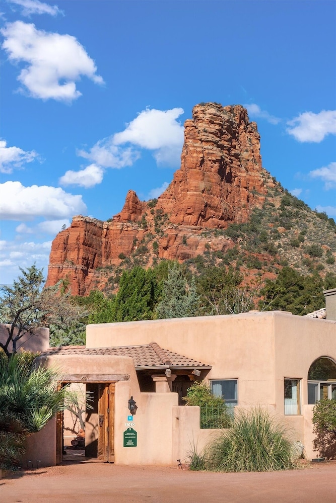 Adobe Village Villa With Private Patio - Sunset 1 Bedroom Villa by RedAwning view 3