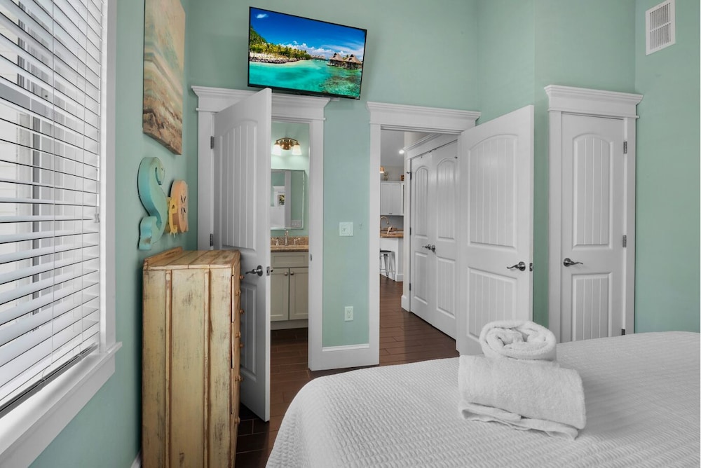 Sunset & Sand 4 Bedroom Townhouse