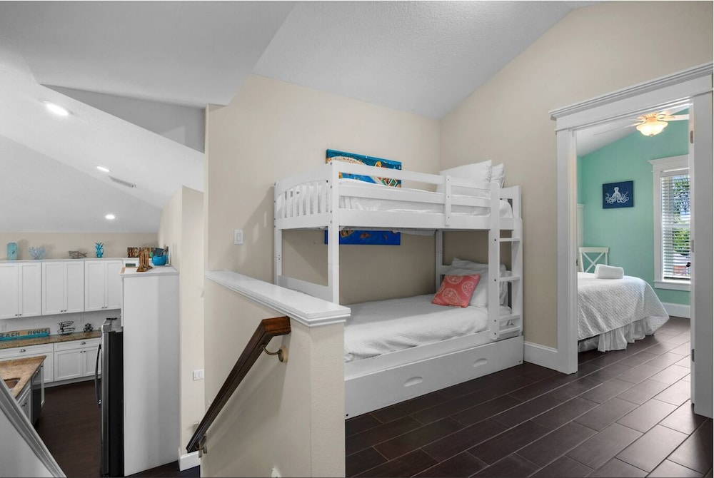 Sunset & Sand 4 Bedroom Townhouse