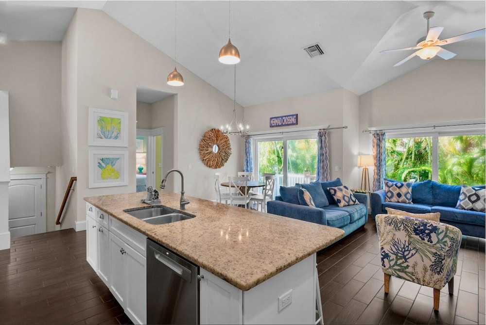 Sunset & Sand 4 Bedroom Townhouse