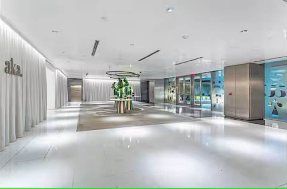 AKA Brickell Condo Free Parking by Palermo Home Miami