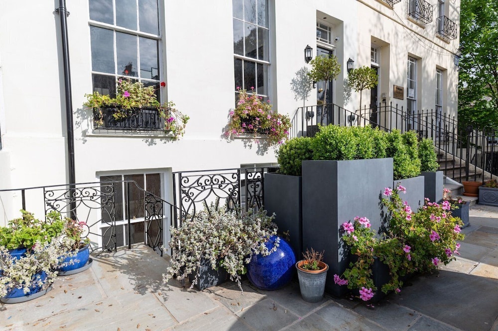 17 Rodney Road