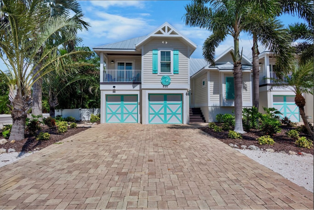 Sunset & Sand 4 Bedroom Townhouse