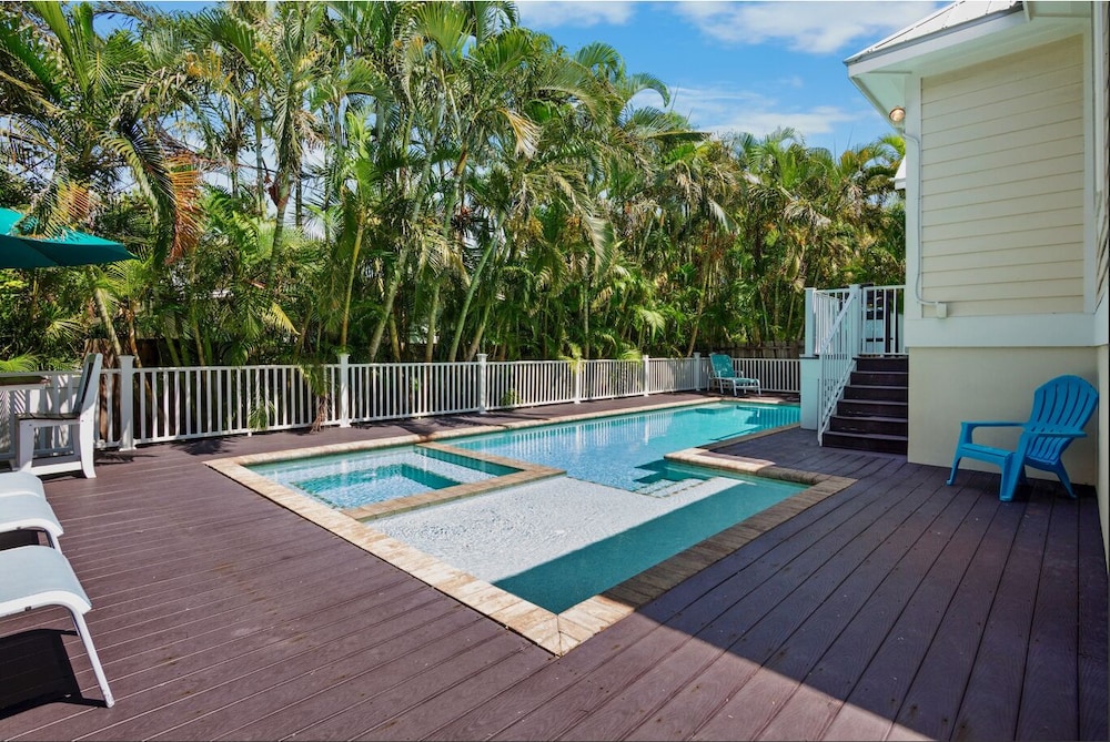 Sunset & Sand 4 Bedroom Townhouse