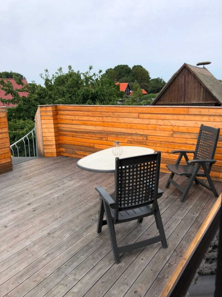 Appartement mit Dachterrasse, Monkebude