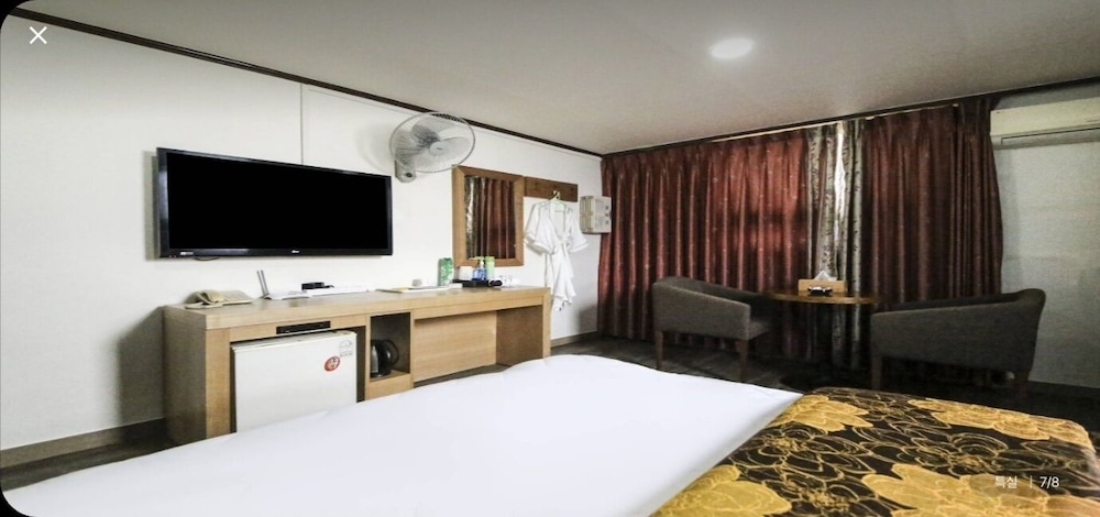 Shangri-La view 5