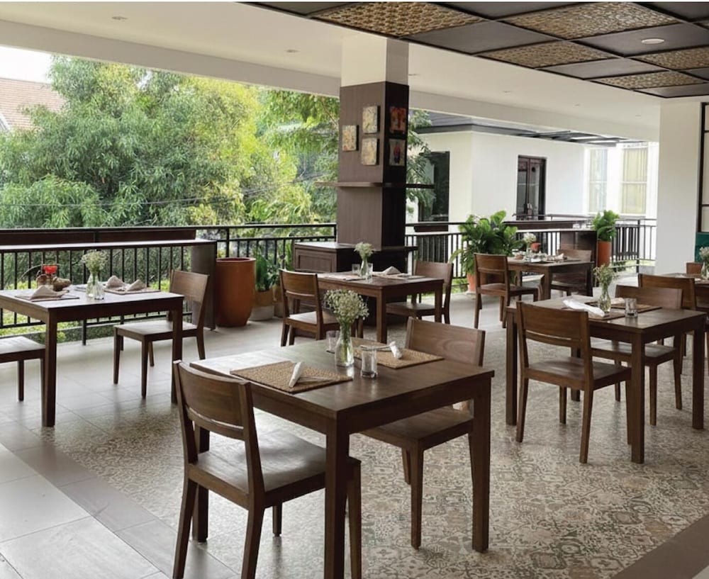 UMASAN COLIVING & RESTO PONDOK INDAH