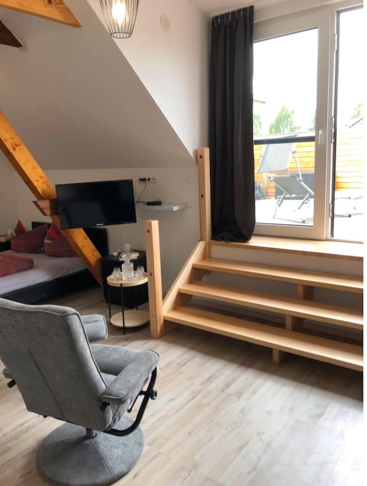 Appartement mit Dachterrasse, Monkebude