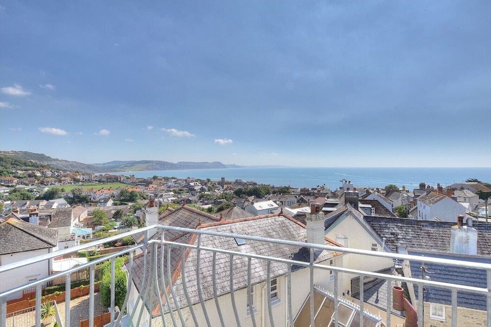 2 Hadleigh Villas