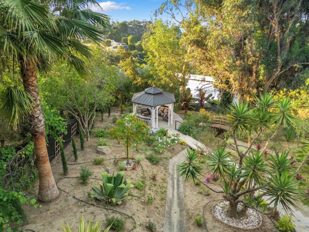 Los Angeles Vacations - Bel Air Yacht Mansion - Property Image 19