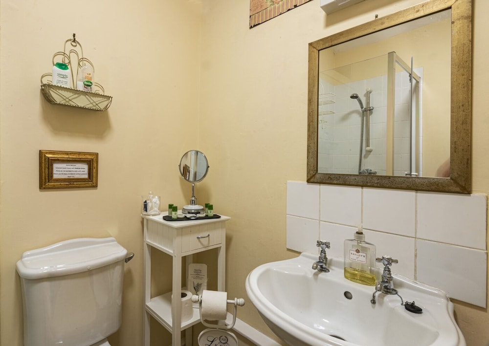 Garth Dderwen Guest House