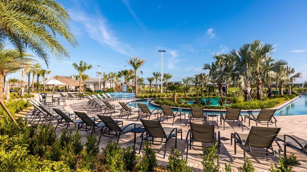Awesome 8BR Villa Disney Arcade Pool