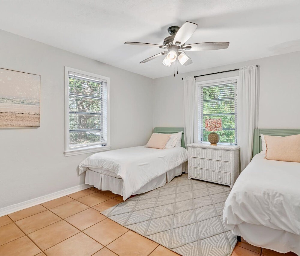 Downtown Sarasota 2BR Cottage