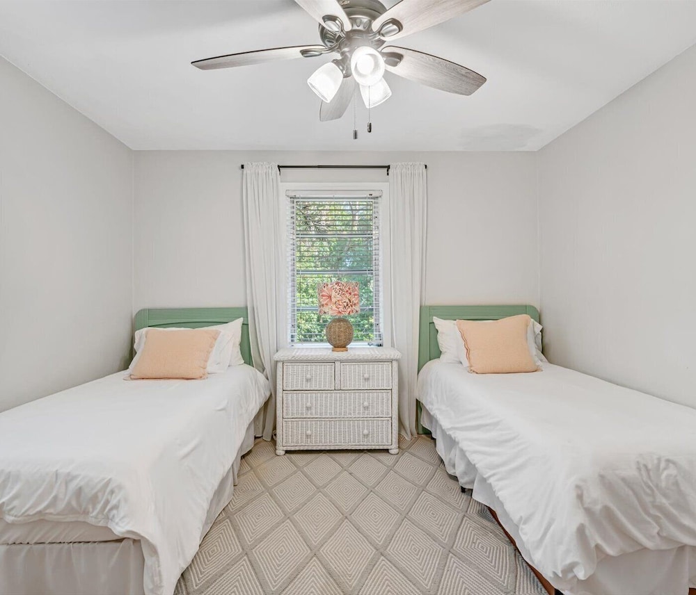 Downtown Sarasota 2BR Cottage