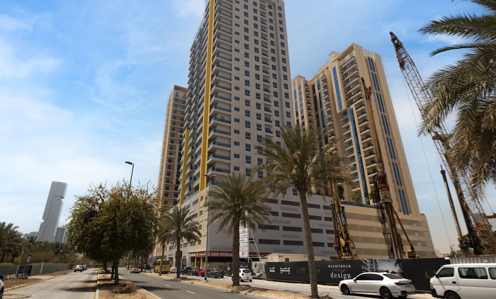 Binghatti Royale - Elite 1BR Suite