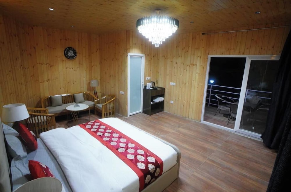 Shiku Glamping Stays