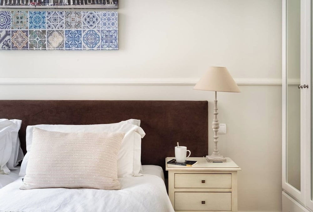 JOIVY Astonishing 1BR home in Baixa, 5mins to Santa Justa Lift
