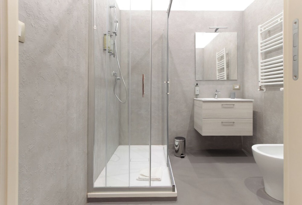 Velia Relais
