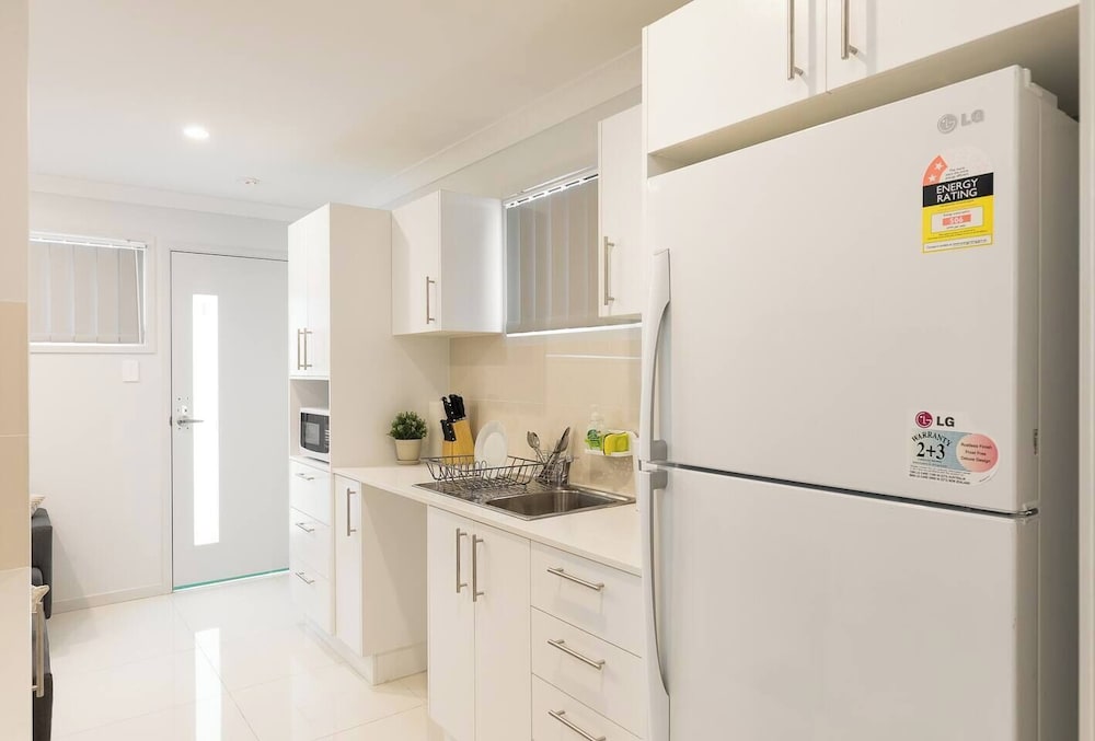 Smart Suites Self Check-in Apartments - 14 Freney