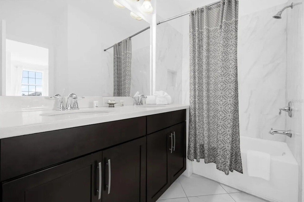 450cd-the Enclaves At Festival 5 Bedroom Townhouse