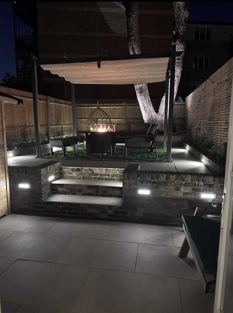 outdoor bbq area