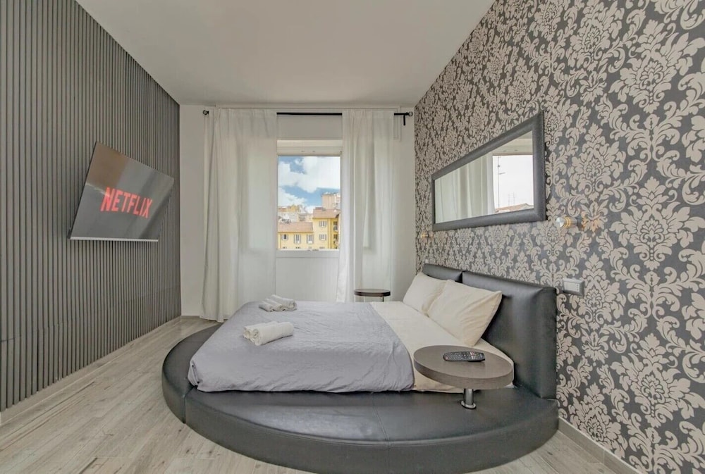Guest House 80