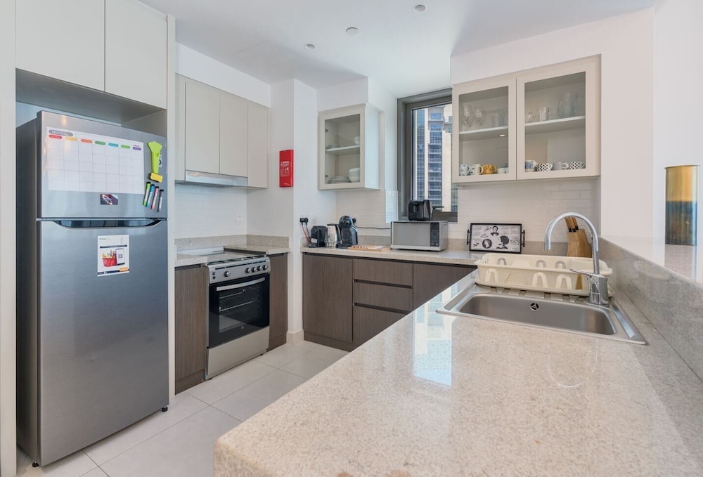 New! Luxurious Living Dubai Creek Balcony & View