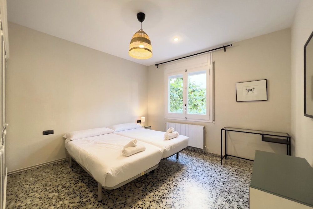 BeBarceloner Eixample Apartments