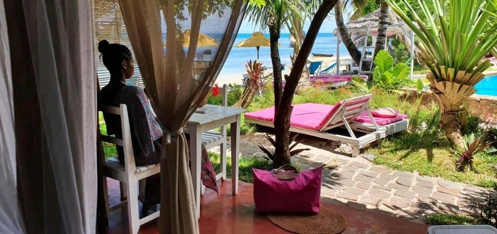Ravoraha Ecolodge