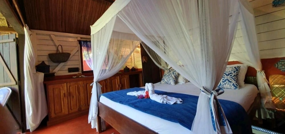 Ravoraha Ecolodge