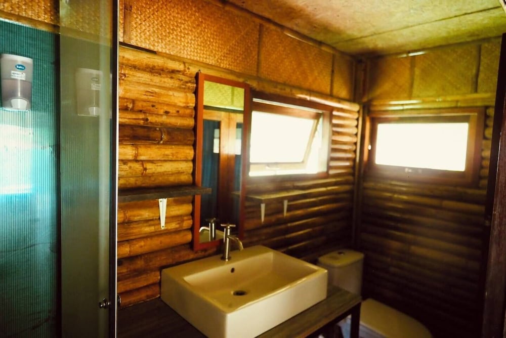 PraiwanRaftHouse