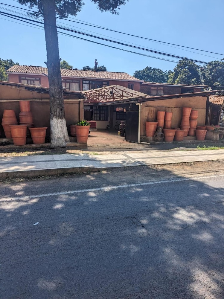 Hotel OYO Los Alcatraces - Image 1