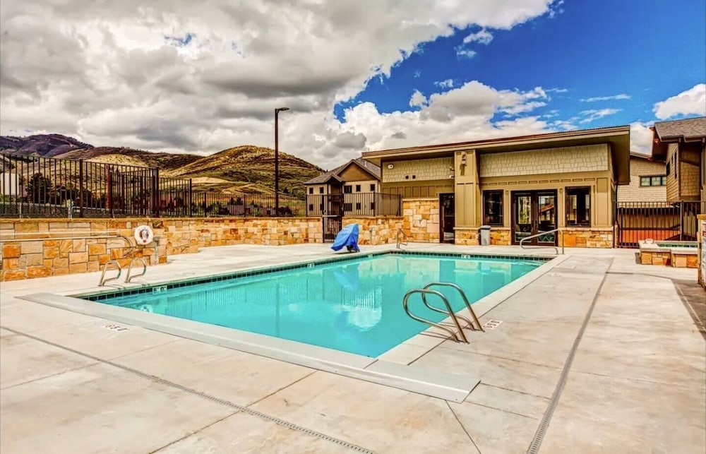 Park City Ski Resort Gems - Stunning Vacation Lodging