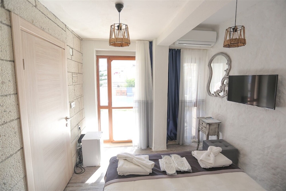 Fizzio Alaçatı Hotel - Image 51