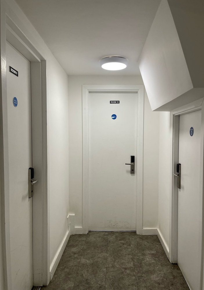 Rahman Hostel - Manchester