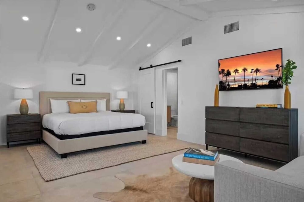 The Bravo Beach Club Tennis, Beach, Basketball, Golf Ultra-luxe Compound by Avantstay