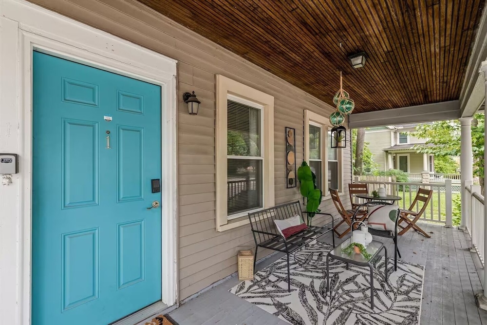 Bright And Newly Remodeled Apartment Near Emu 1 2 Bedroom Apts