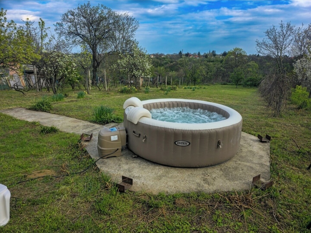 Vila Nera Banstol Cottage