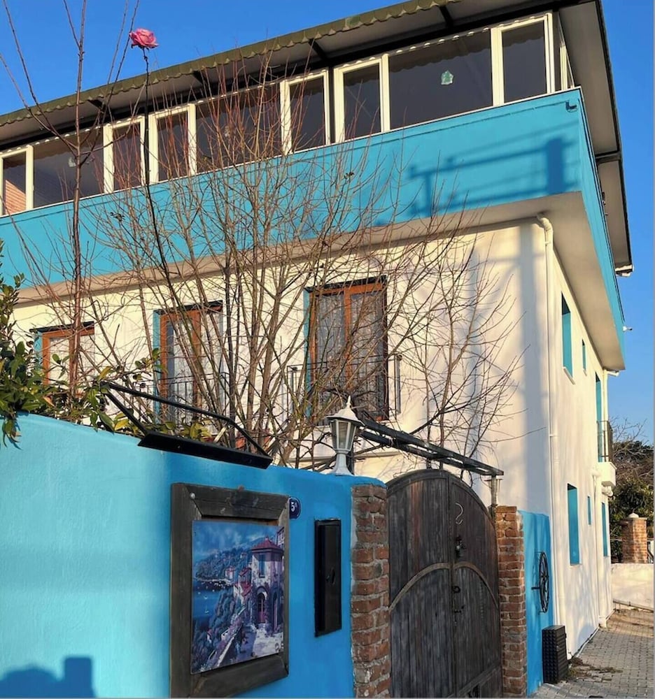 Efes Linden House