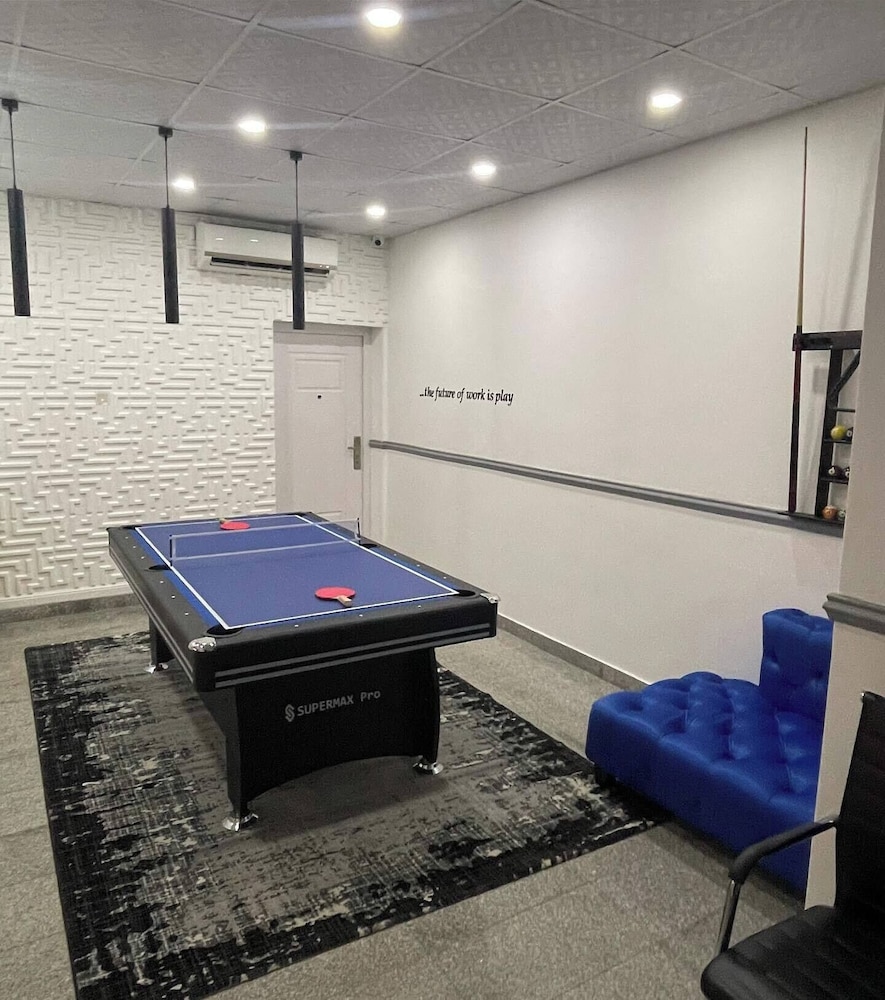 LUXE APARTMENTS