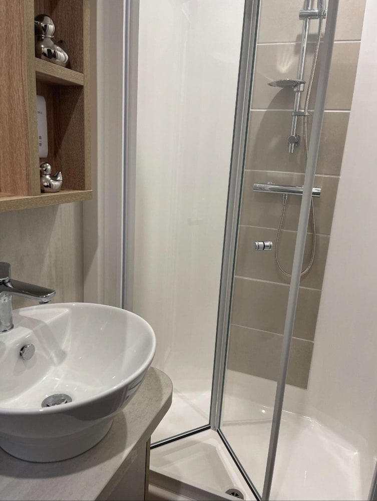 Skegness - Lodge - Sleeps 6 - Parking - Garden