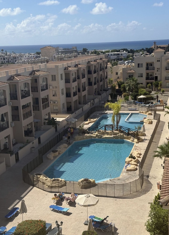 Apartment-paphos-poolside-near Amenities-discounts
