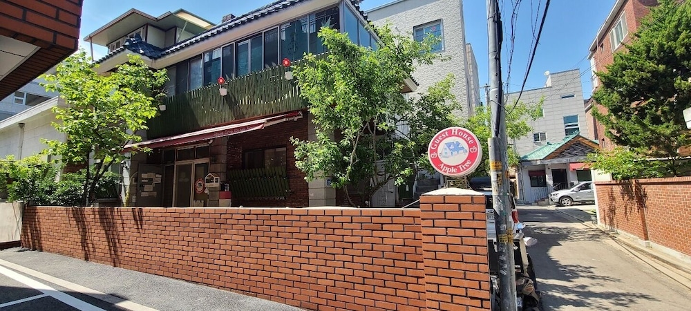 Apple Tree Guest house