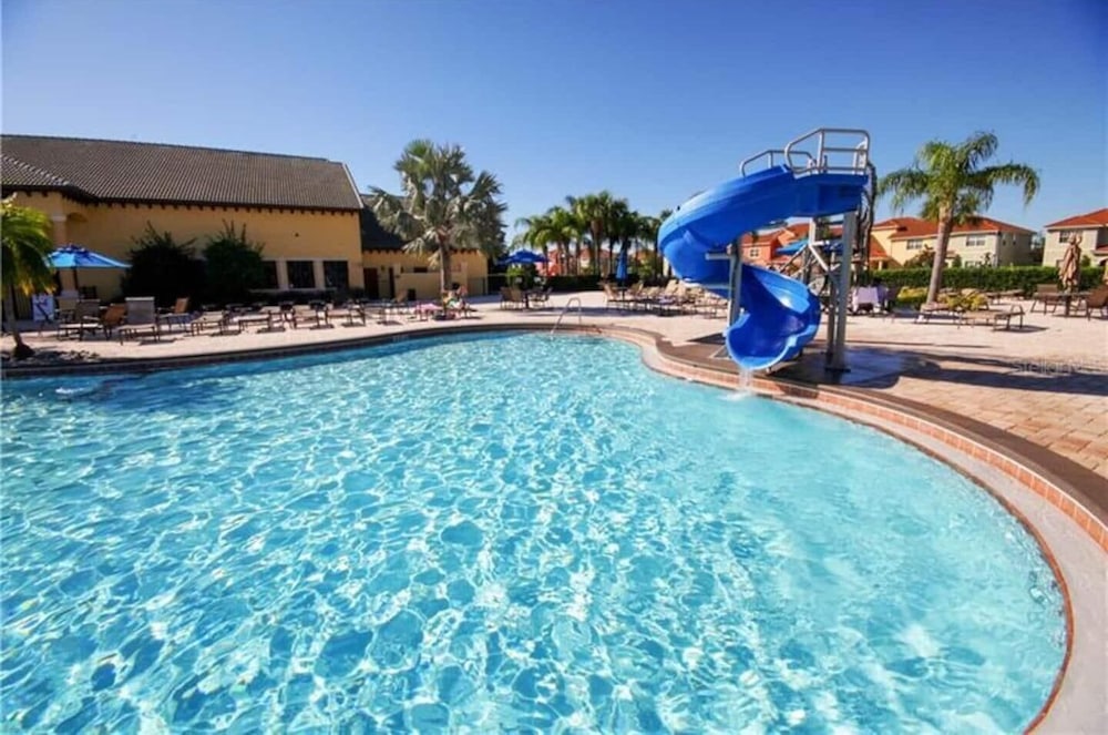 9008 PM - 5BD Serenity Villa: A Paradise Retreat