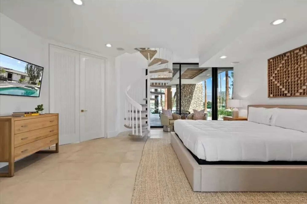 The Bravo Beach Club Tennis, Beach, Basketball, Golf Ultra-luxe Compound by Avantstay