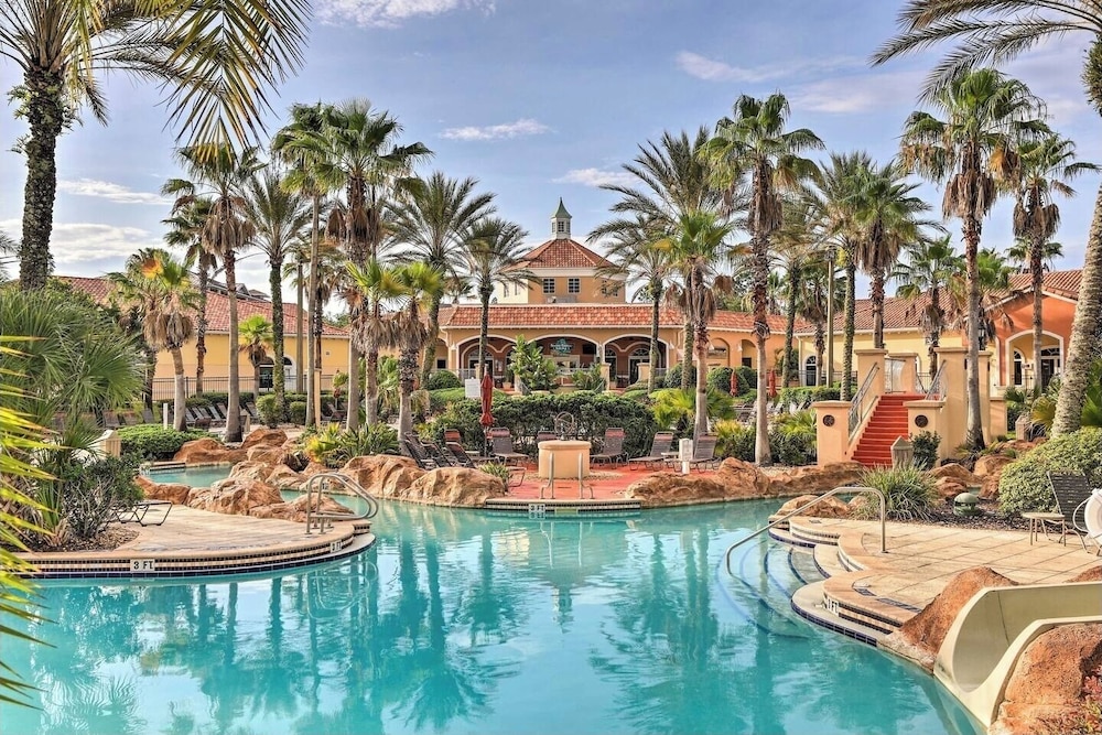 Family 4BR Home w/ Resort Pool Near Disney
