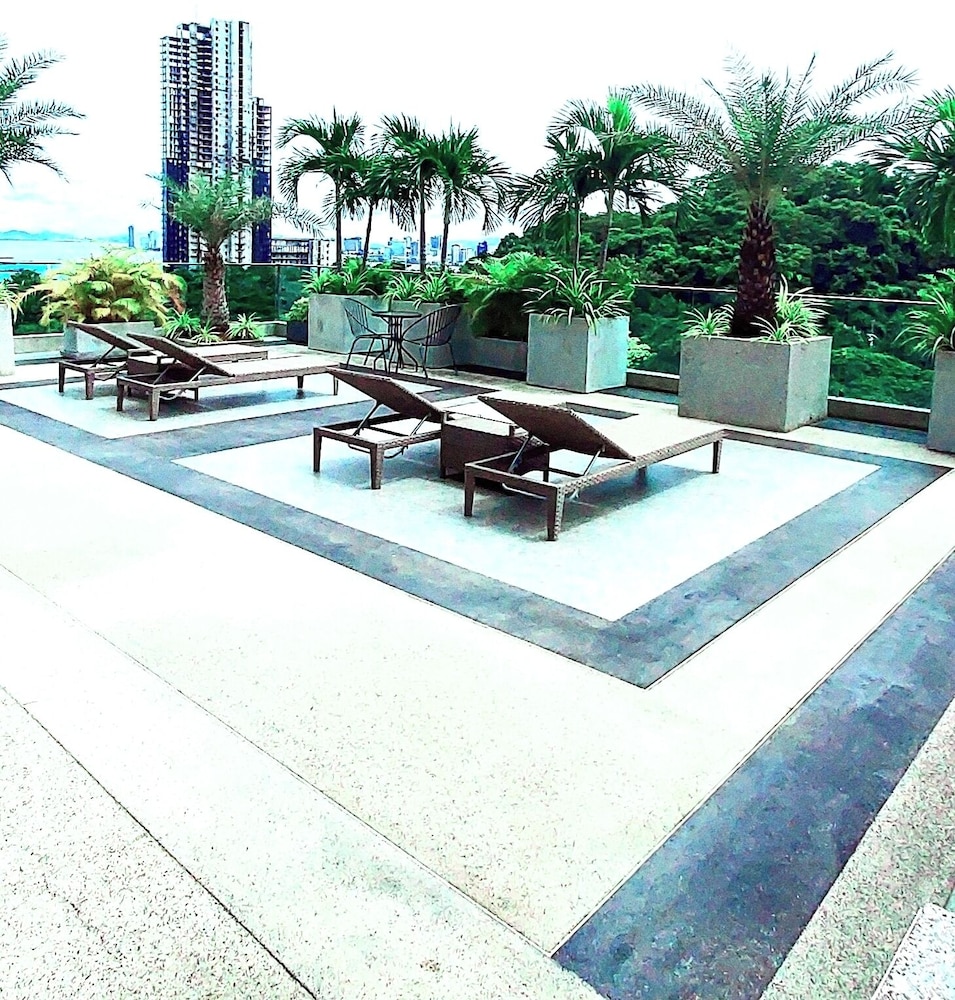 Peaceful SEA View Condo