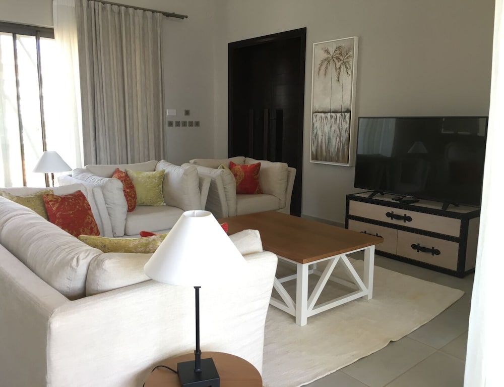 Royal Park Villa De Luxe 3 Chambres view 3