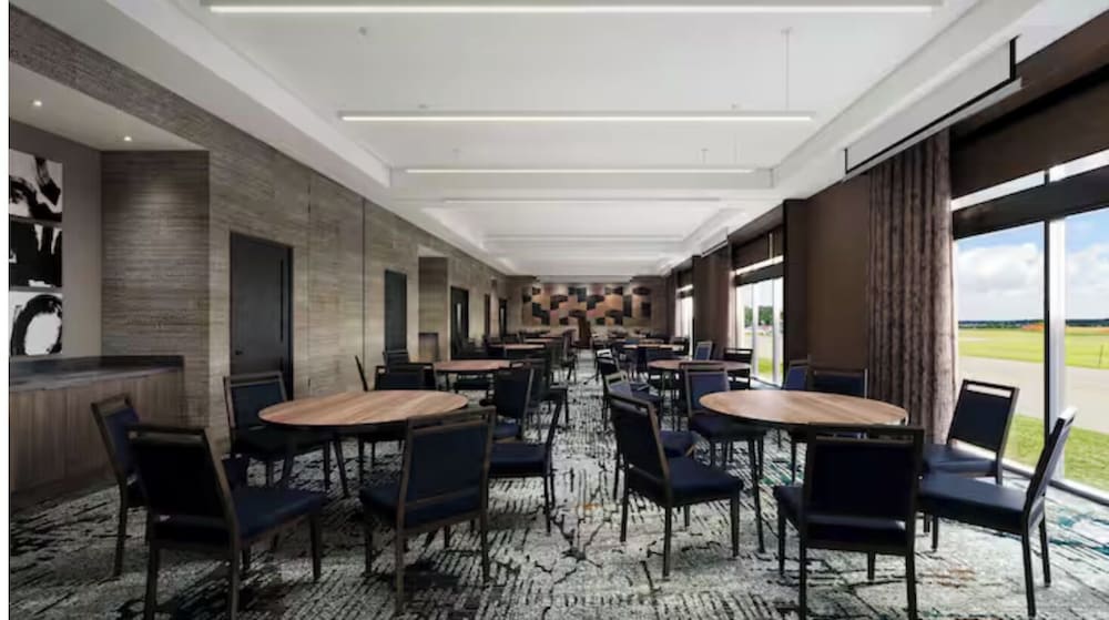 Hotel Avail Rogers, Tapestry Collection By Hilton