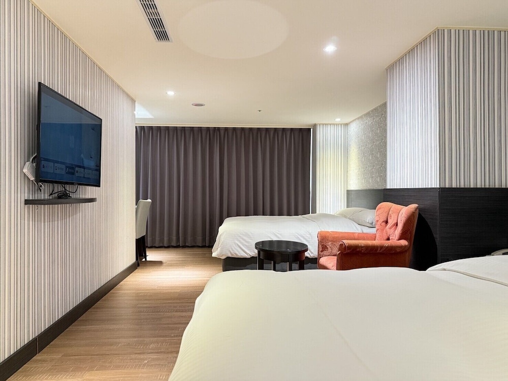 ElEnce Hotel